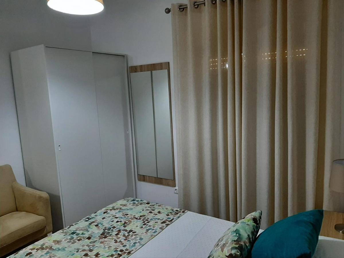 サンティアゴ・ド・カセーンAlojamento Ferreira - Apartamento Aアパートメント エクステリア 写真